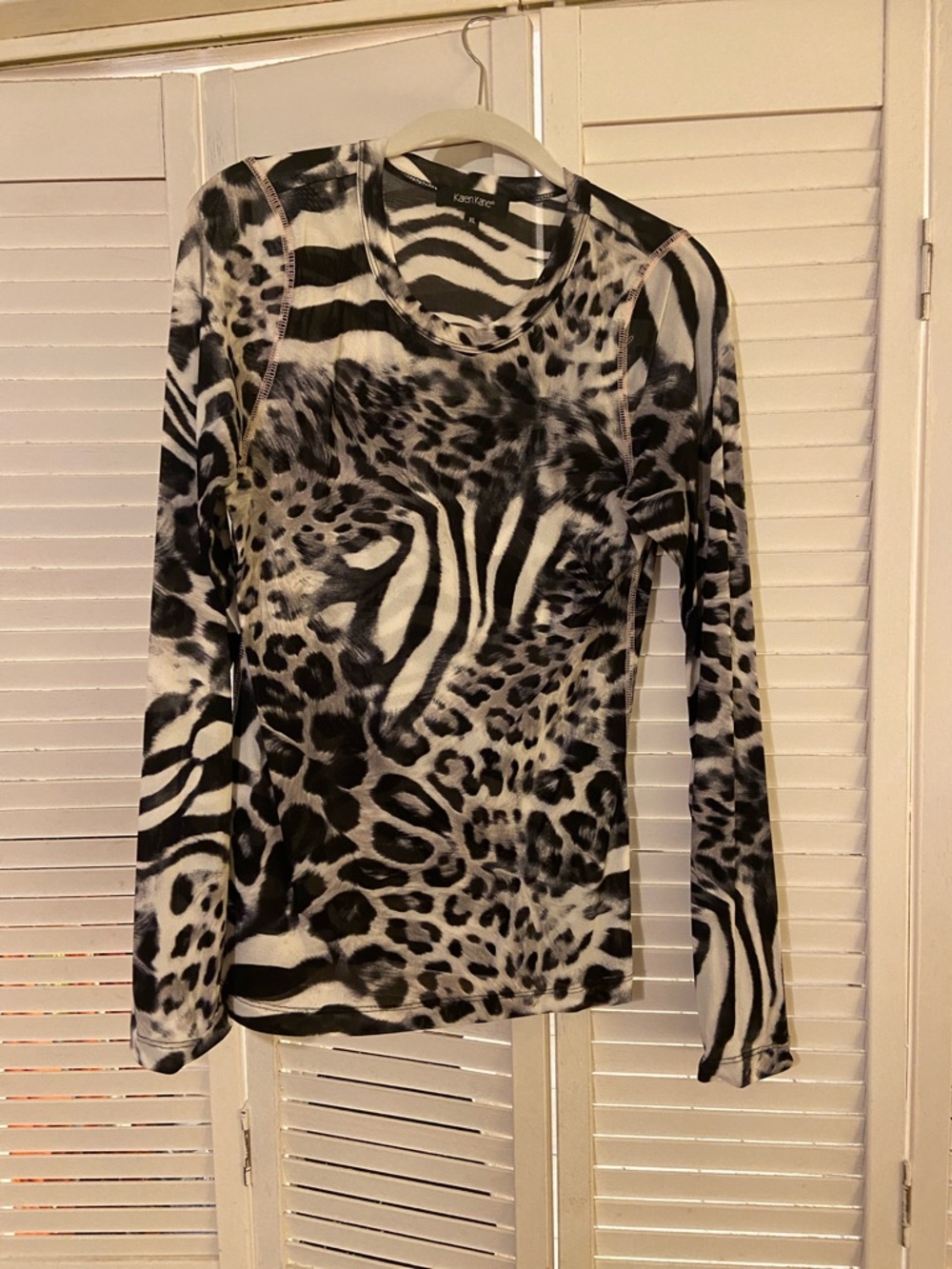 Karen Kane Black and White Animal Print Long Sleeve Tee